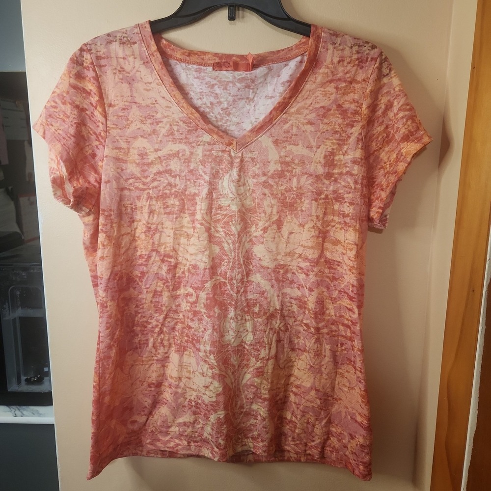 PRANA XL v-neck neck short sleeved Burn Out Tee
